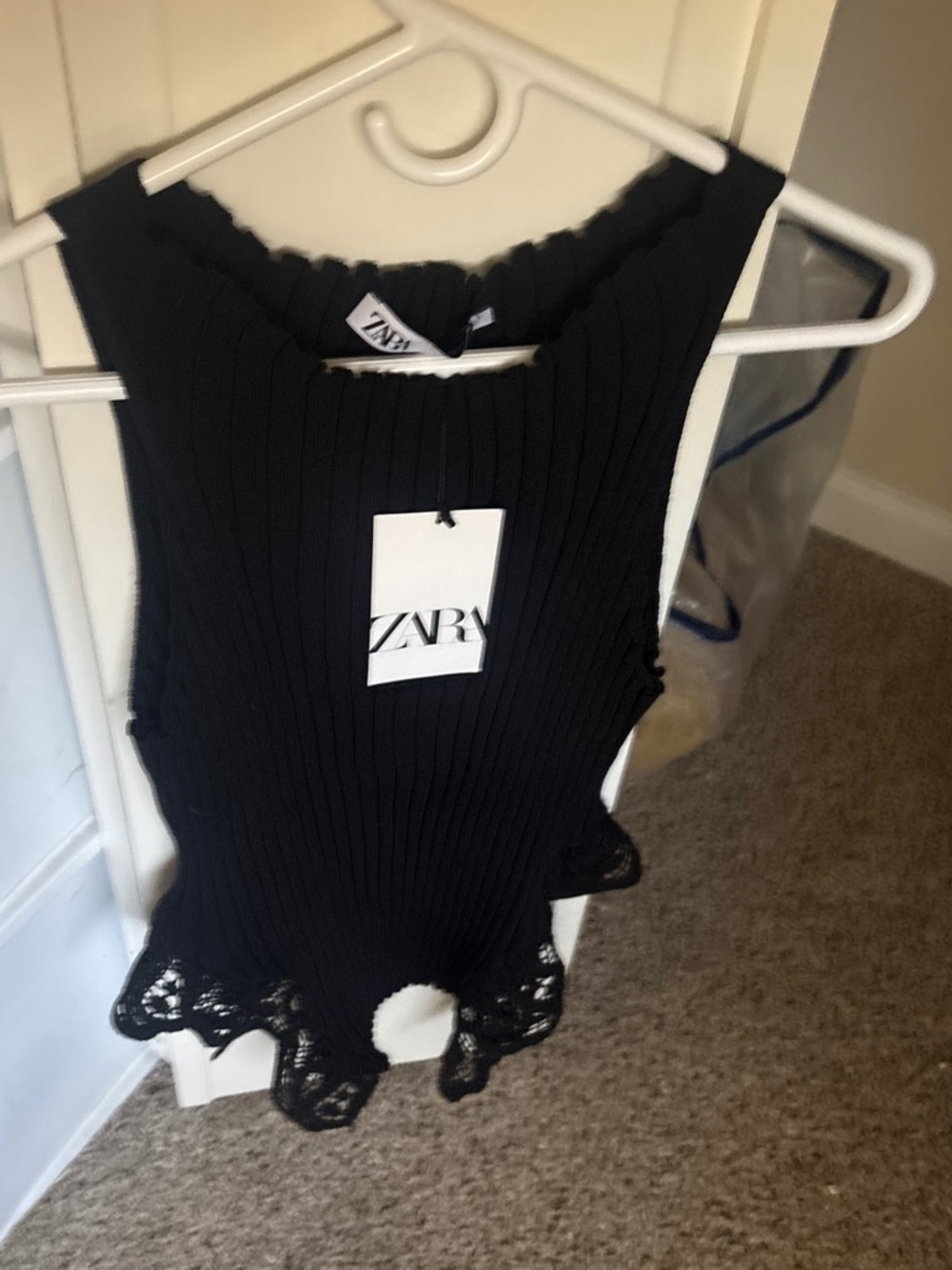 Zara nwt medium